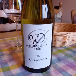 24er Muskateller Qualitätswein halbtrocken 0,75L 10,5 % Vol.